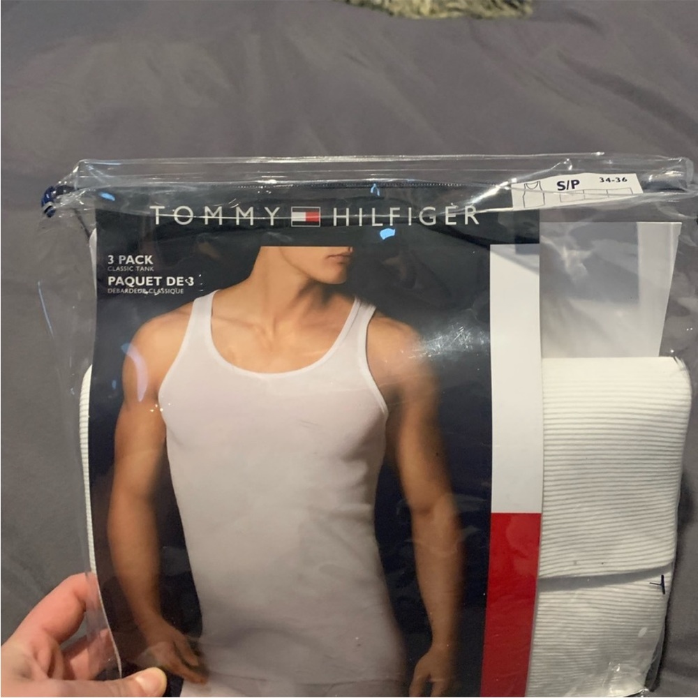 Tommy HilFiger 2 Pack men’s white tank top white Beaters size small NEW NWT